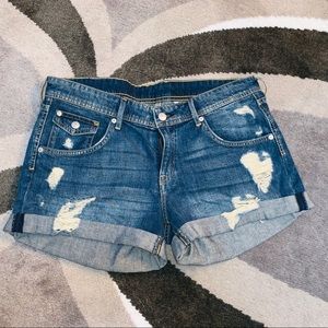 H&M’s boyfriend denim shorts